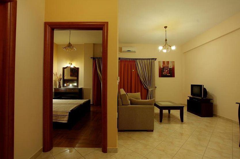 Pantheon Hotel & Suites Nerotrivia ห้อง รูปภาพ
