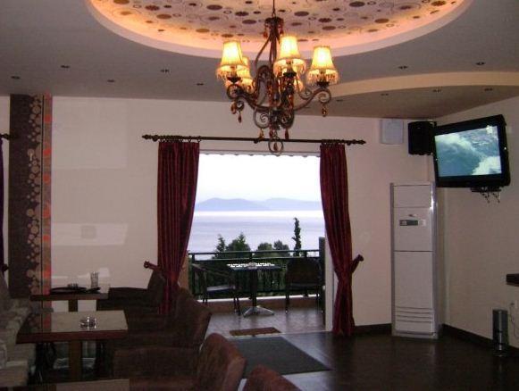 Pantheon Hotel & Suites Nerotrivia ภายนอก รูปภาพ